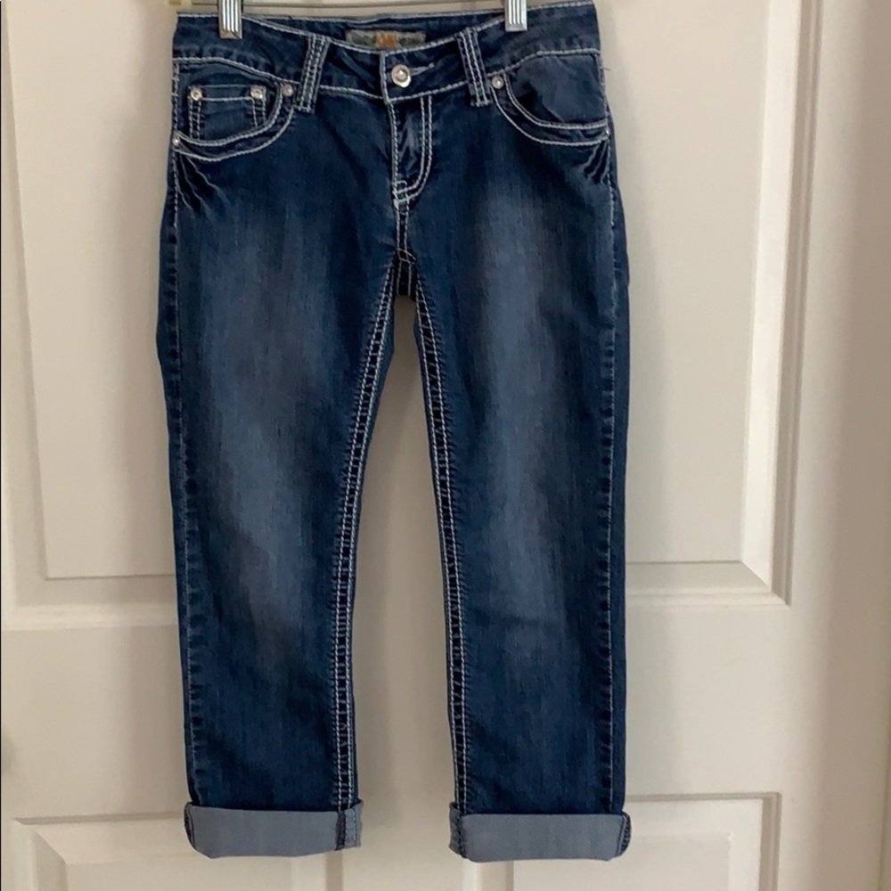 YMI Jeans - Capris or High Rise w/ Rhinestones EUC - Picture 3 of 8